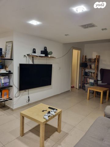 דירת גן, השייטת, הדרי סמל, נס ציונה