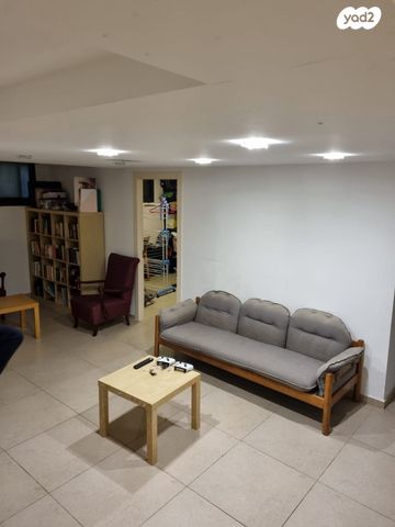 דירת גן, השייטת, הדרי סמל, נס ציונה