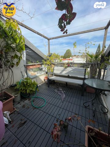 גג/ פנטהאוז, הדרים, הדרים החדשה, כפר סבא