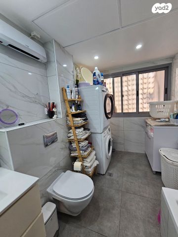 דירה, אנה פרנק, דרום מזרח, בת ים