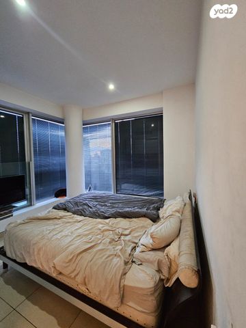 דירה, ניסים אלוני, צמרות איילון, פארק צמרת, תל אביב יפו