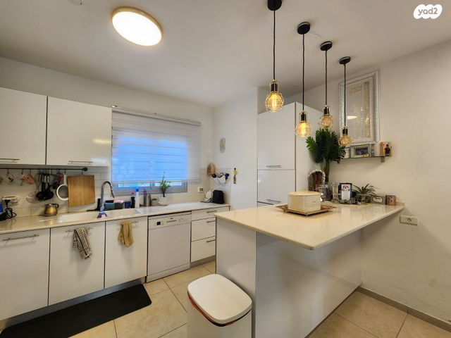 דירת גן, משעול אתרוג, שדרות