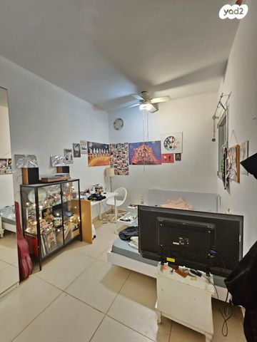 דירה, ניסים אלוני, צמרות איילון, פארק צמרת, תל אביב יפו