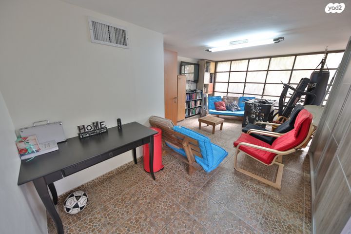 דירת גן, מנשה, מרכז העיר, סביניה, הוותיקה, קרית ביאליק