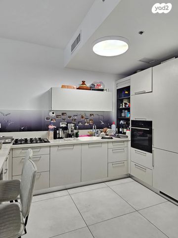 דרך מנחם בגין 