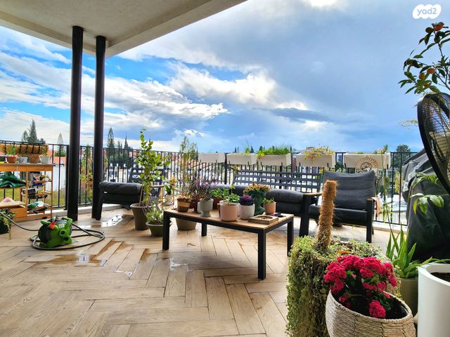 גג/ פנטהאוז, קהילת ציון 24, מרכז, הרצליה