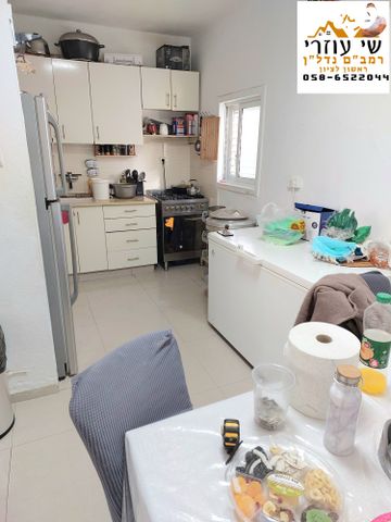 דירה, רמב"ם, ראשון לציון