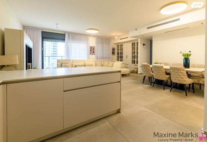 דירה, נתן יונתן, עיר ימים, נתניה