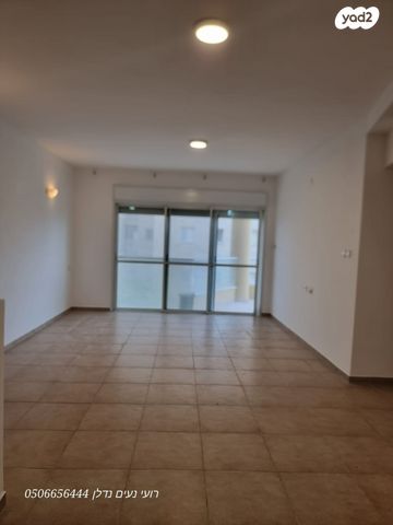 דירה, יוסף, קרית השרון, נתניה