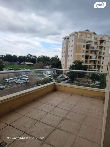 דירה, יוסף, קרית השרון, נתניה