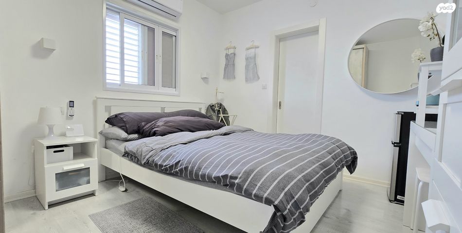 דירת גן, אורנית