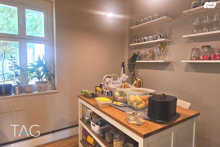 משרדים, אלוף אלברט מנדלר אברהם, תל אביב יפו