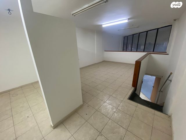 חנויות/ שטח מסחרי, מרכז העיר, קרית מלאכי