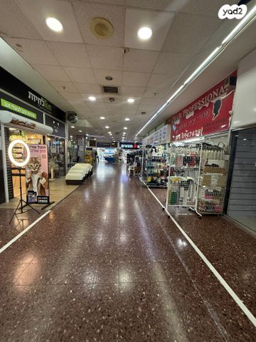 חנויות/ שטח מסחרי, שדרות בן גוריון 84, לב מוצקין, בנה ביתך, קרית מוצקין