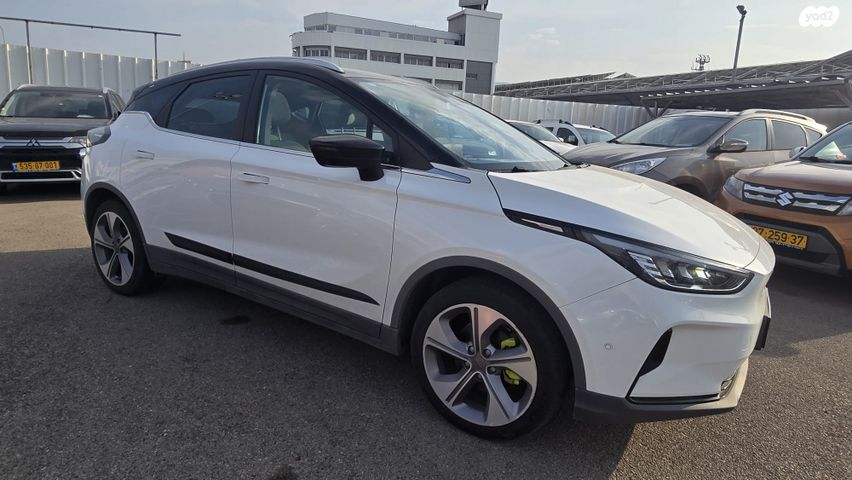 ג׳ילי Geometry C