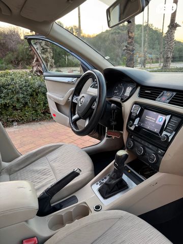 סקודה אוקטביה 