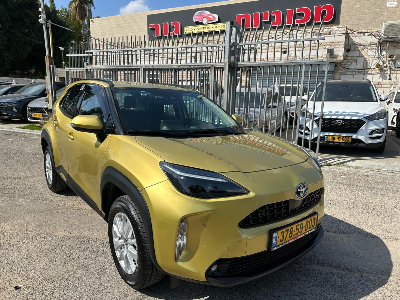 מודעת רכב טויוטה יאריס קרוס