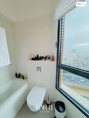 דירה, דרך מנחם בגין 158, תל אביב יפו