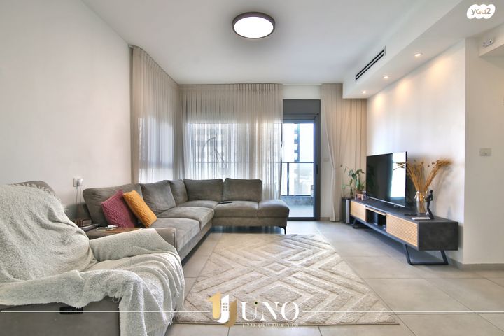 דירה, נעמי שמר 10, גלי ים, קרית ים