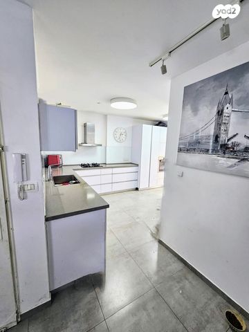 דירת גן, כפר יונה