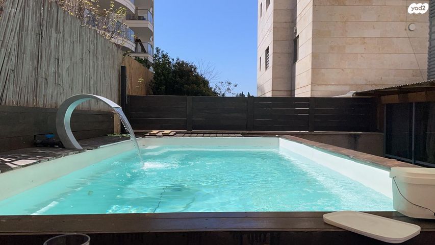 דירת גן, שביל התפוזים 3, קדימה צורן