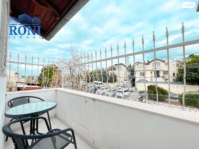 דירת גן, הנורית, גבעת שרת, בית שמש