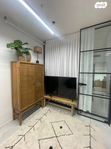 דירה, גרוזנברג 21, לב תל אביב, לב העיר צפון, תל אביב יפו