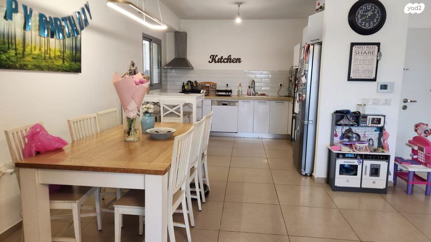 דירה, שדרות יצחק רבין 3, רמת אמיר, קדימה צורן