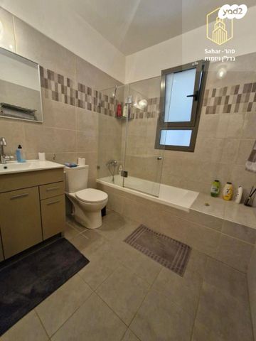 דירת גן, הברוש 8, קרני שומרון