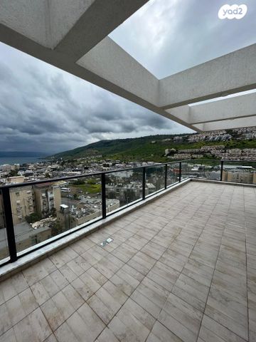 גג/ פנטהאוז, טבור הארץ, קרית שמואל, טבריה