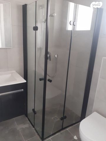 דירה, אריאל שרון, נווה שרון / שער העיר, נתיבות