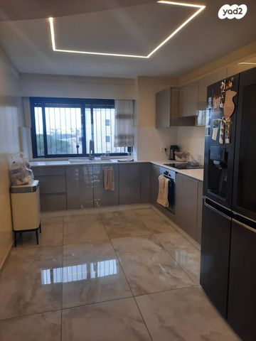 דירה, שדרות לוי אשכול, רמת אשכול, ירושלים