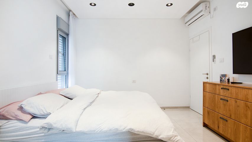 דירה, יוסף בורג, באר שבע