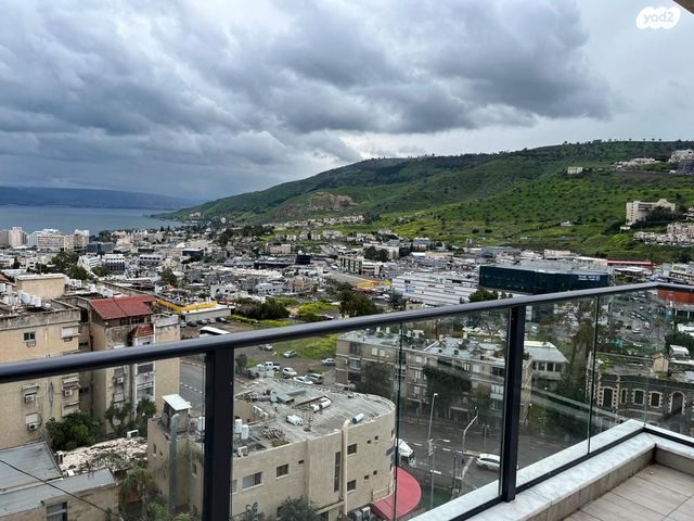 טבור הארץ 