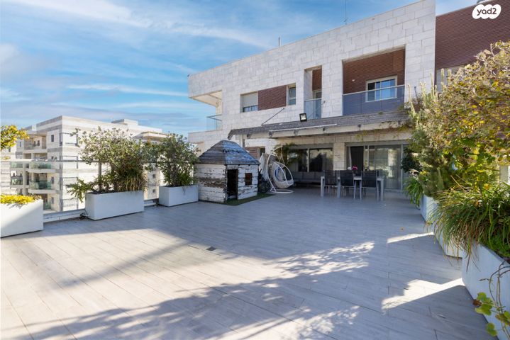 גג/ פנטהאוז, שדרות המעפילים, ארגמן, נס ציונה