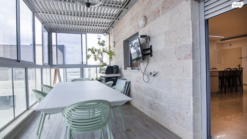 דירה, יוסף בורג, באר שבע