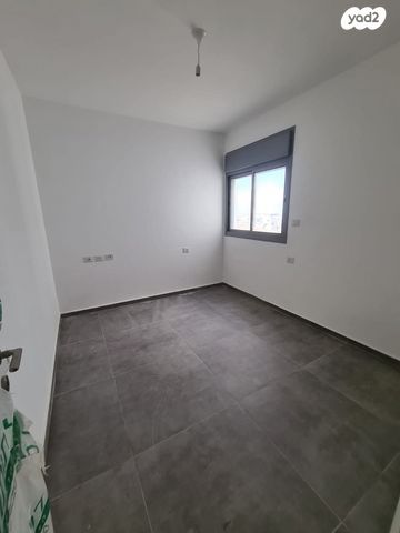 דירה, אריאל שרון, נווה שרון / שער העיר, נתיבות