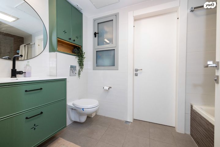 גג/ פנטהאוז, שדרות המעפילים, ארגמן, נס ציונה