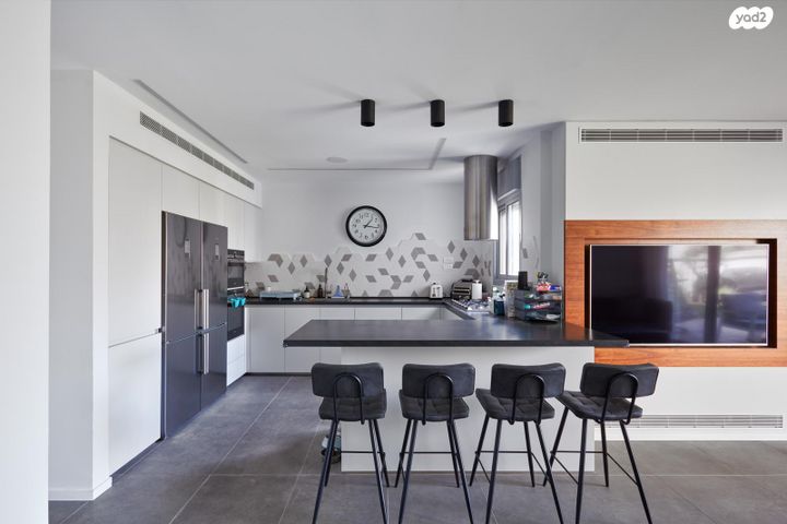 דירת גן, הגוש הגדול, רמת אביב החדשה, נופי ים, תל אביב יפו