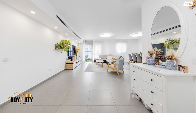 דירה, אליהו הנביא, פסגות אפק, ראש העין