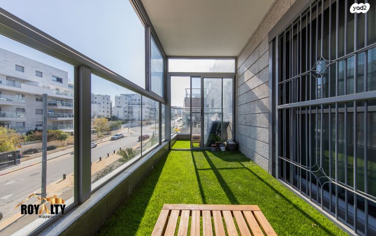 דירה, אליהו הנביא, פסגות אפק, ראש העין