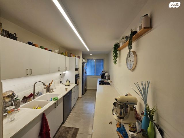 דירת גן, תירוש, גילה, ירושלים