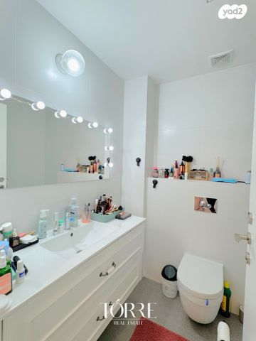 דירה, דרך מנחם בגין 158, תל אביב יפו