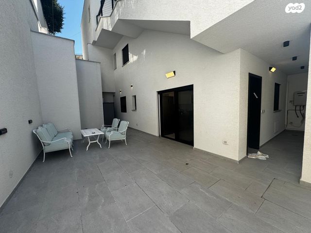 דירת גן, פוריה עילית, פוריה עילית