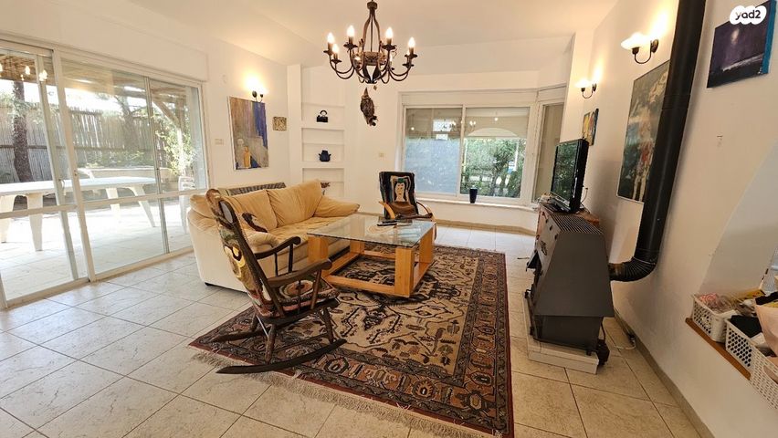 בית פרטי/ קוטג', כפר ורדים