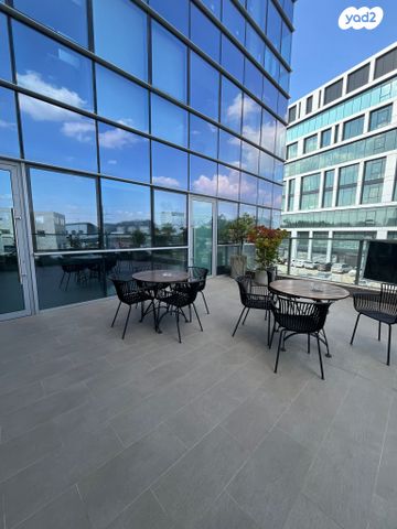 משרדים, ישראל פוקס, פתח תקווה