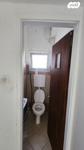 בניין משרדים, חורב, אחוזה, חיפה