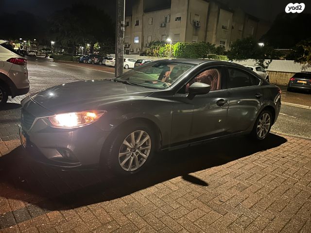 מודעת רכב מאזדה 6