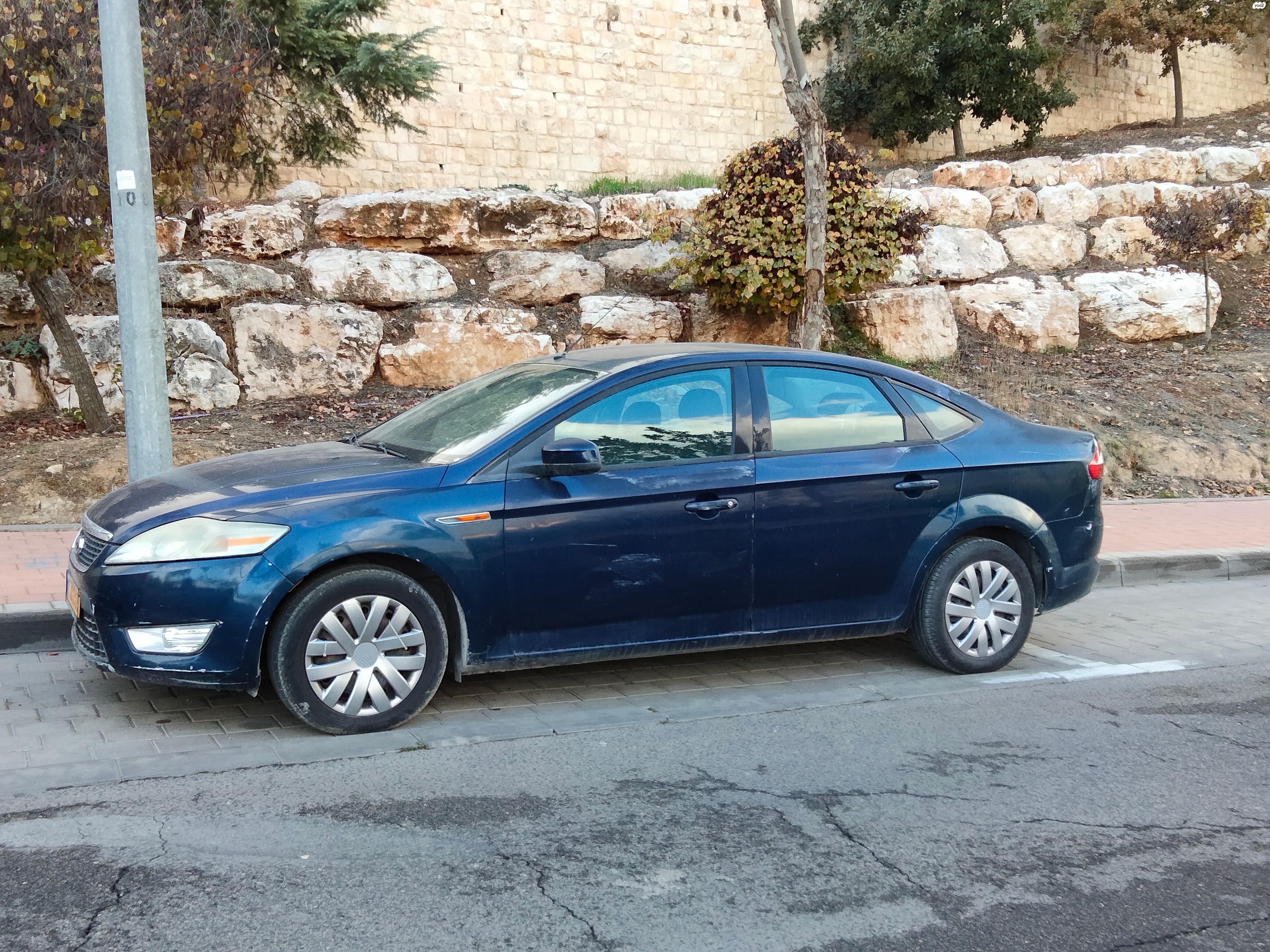 מודעת רכב פורד מונדאו