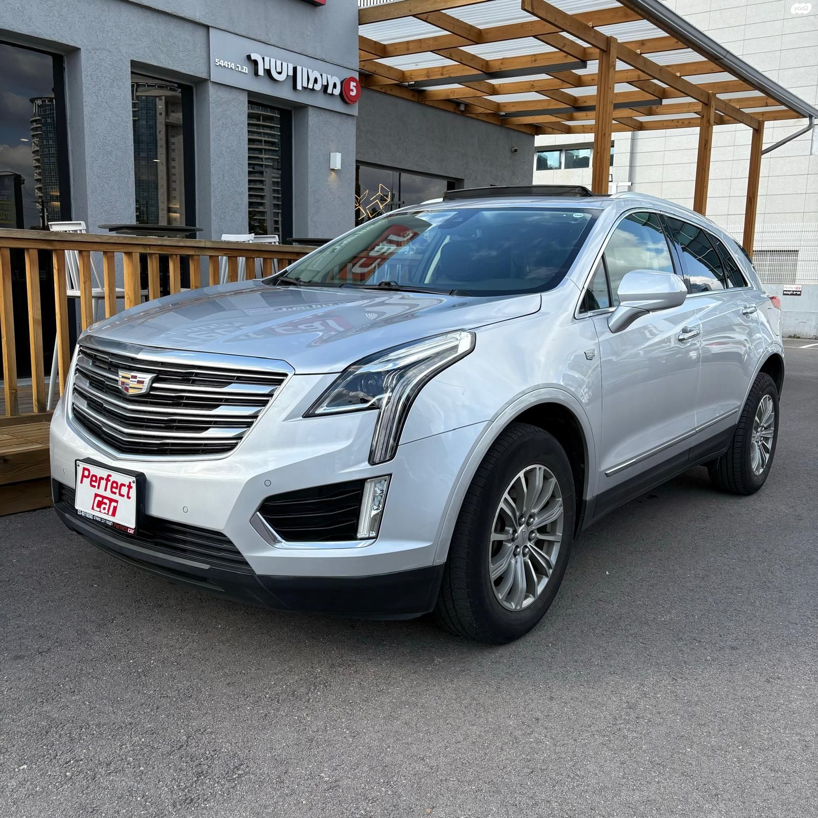 מודעת רכב קאדילק XT5
